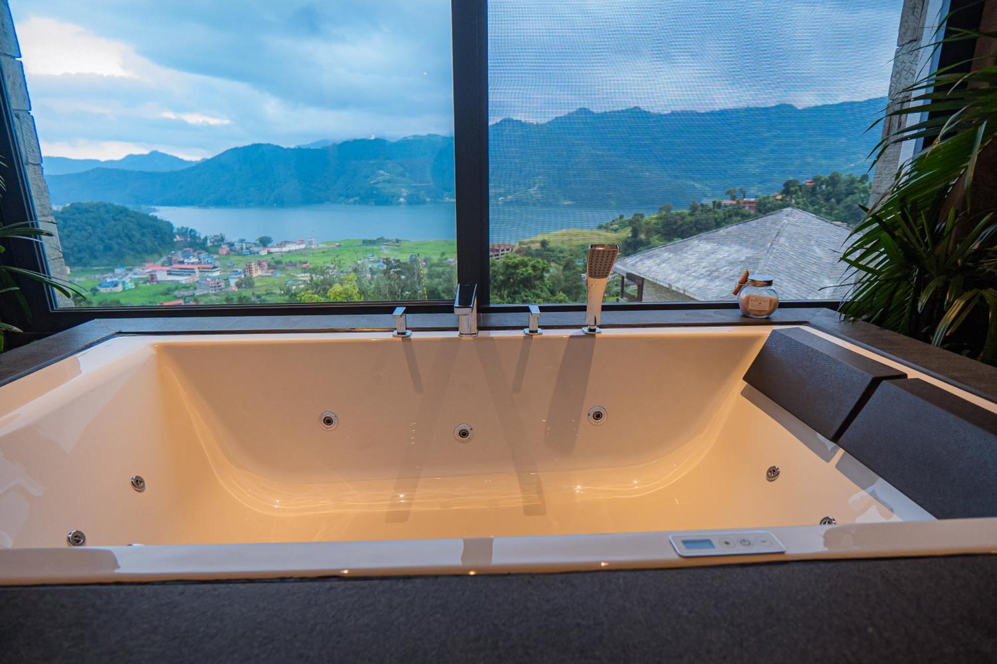 Dorje'S Resort And Spa Pokhara Eksteriør billede